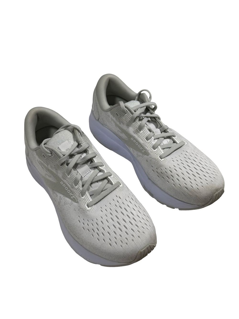 Brooks Ghost 16 Neutral Running Shoe Athletic White/Grey Women’s 9 B 1204071B151